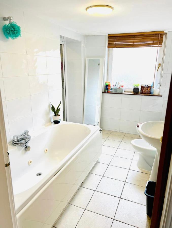 Leith Walk Villa Budget Guest House Edinburg Exteriör bild